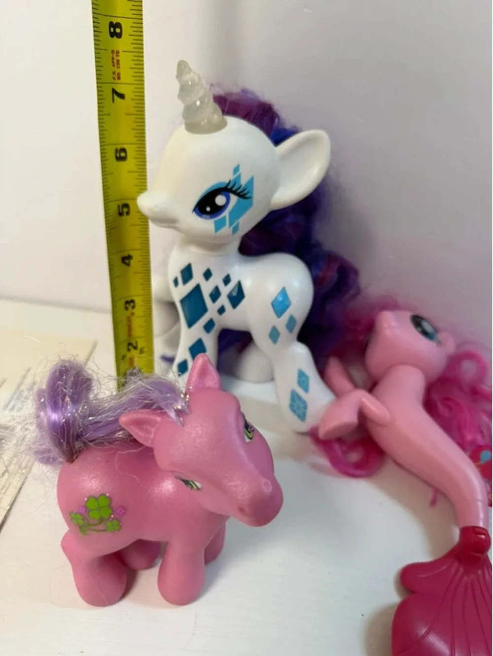 Hasbro My Little Pony Lot – Rarity Light-Up Figure, Pinkie Pie Mermaid & G3 Pony